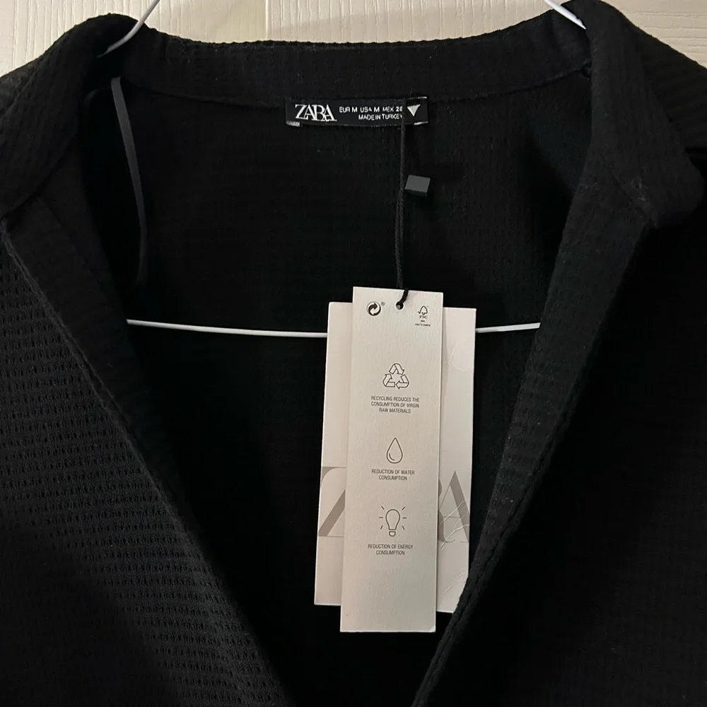 Zara women’s top- great for a night out! - Picture 2 of 3